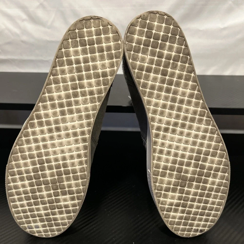 New Steve‎ Madden Wedgie Sneaker Size:8 Grey Suede Women